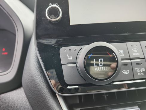 Used 2026 Toyota Grand Highlander XLE AWD/4WD image 8