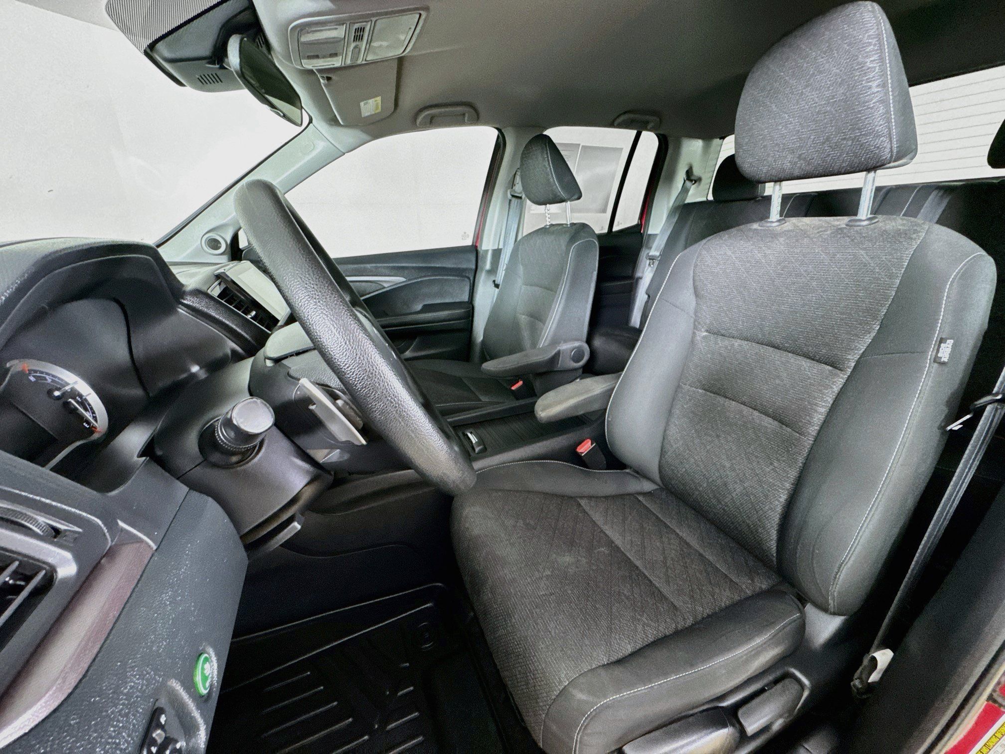 Used 2023 Honda Ridgeline Sport image 2
