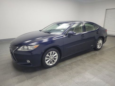 Used 2014 Lexus ES 300h image 2