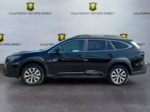 Used 2023 Subaru Outback Premium AWD/4WD image 8