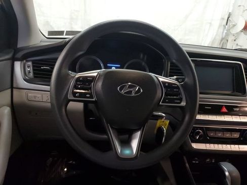 Used 2018 Hyundai Sonata SE w/ Cargo Package FWD image 16