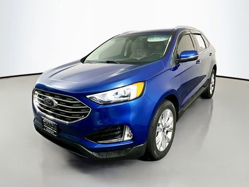 Used 2020 Ford Edge Titanium AWD/4WD image 3