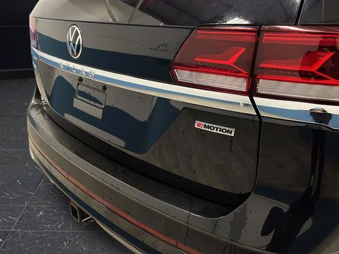 Used 2021 Volkswagen Atlas SEL Premium AWD/4WD image 34