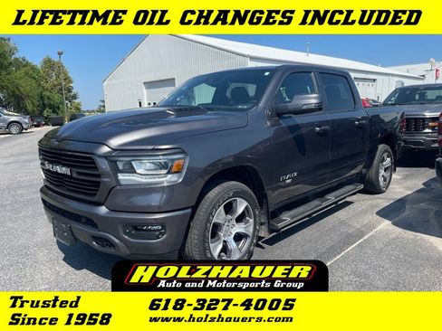 Used 2024 RAM 1500 Laramie AWD/4WD image 1