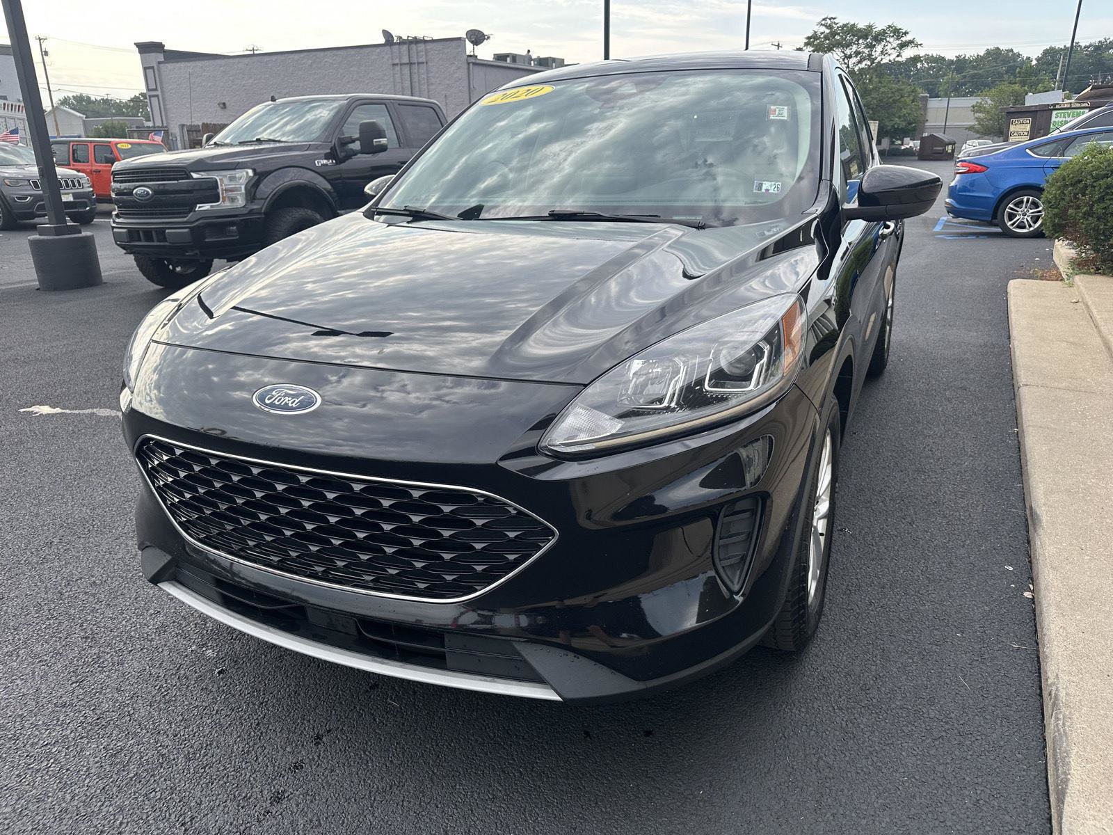 Used 2020 Ford Escape SE FWD image 5