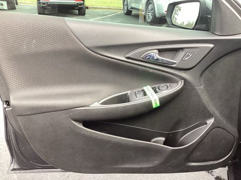 Used 2023 Chevrolet Malibu LT image 19