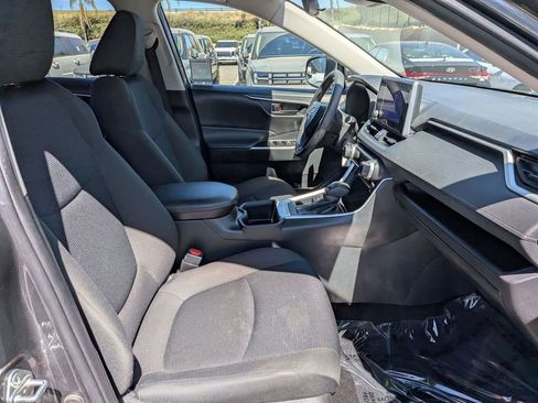 Used 2024 Toyota RAV4 LE image 29
