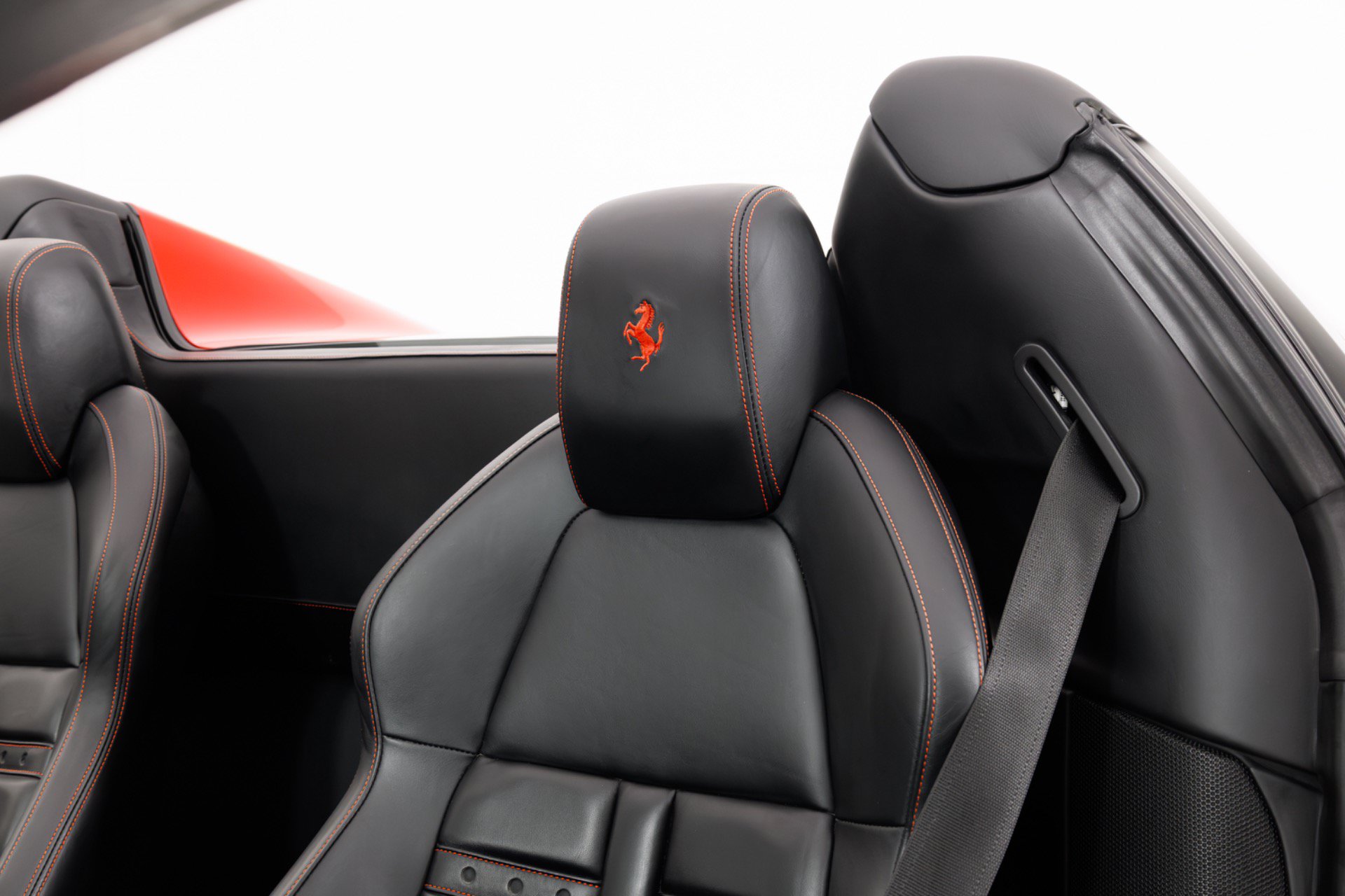 Used 2013 Ferrari 458 Spider RWD image 18