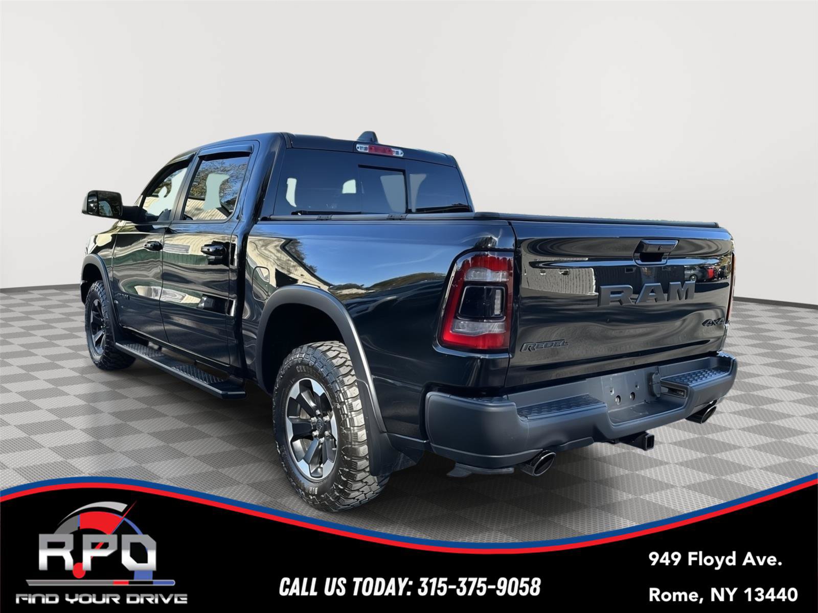 Used 2022 RAM 1500 Rebel w/ Level 1 Equipment Group AWD/4WD image 3