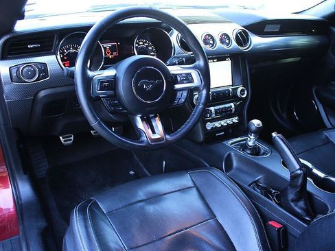 Used 2017 Ford Mustang GT Premium w/ GT Performance Package RWD image 10