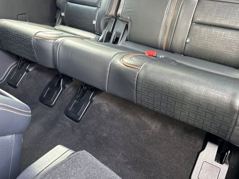 Used 2024 Lincoln Navigator Black Label image 15