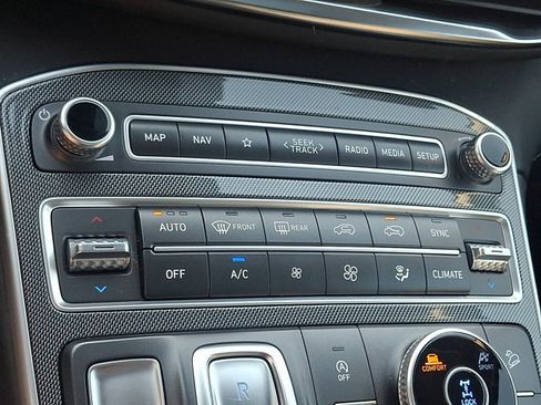 Used 2023 Hyundai Santa Fe SEL w/ Premium Package AWD/4WD image 17