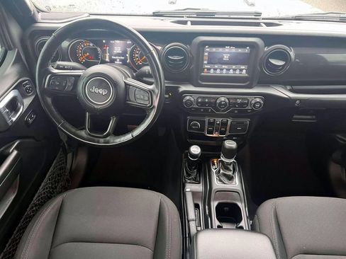 Used 2022 Jeep Gladiator Sport AWD/4WD image 12