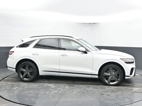 Used 2023 Genesis GV70 2.5T Sport Prestige w/ Sport Prestige Package image 12