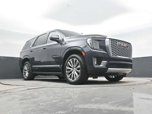 Used 2021 GMC Yukon Denali w/ Advanced Technology Package image 46