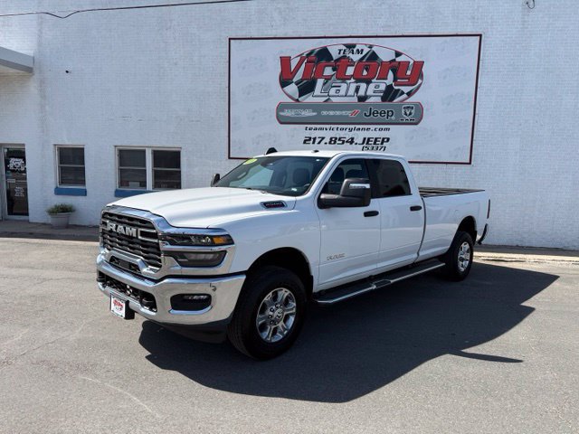 Used 2026 RAM 2500 Big Horn AWD/4WD image 2