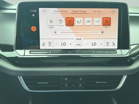 New 2026 Volkswagen Atlas Peak Edition image 21