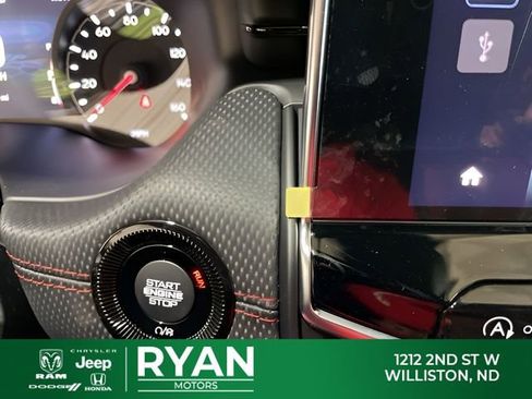 Used 2026 Jeep Compass Trailhawk AWD/4WD image 38