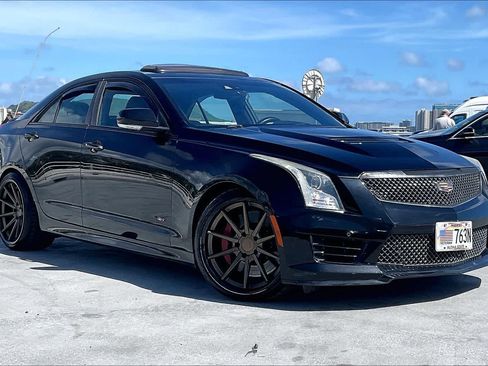 Used 2017 Cadillac ATS V w/ Luxury Package RWD image 21