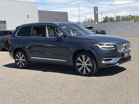 Used 2024 Volvo XC90 T8 Plus w/ Protection Package Premier AWD/4WD image 3