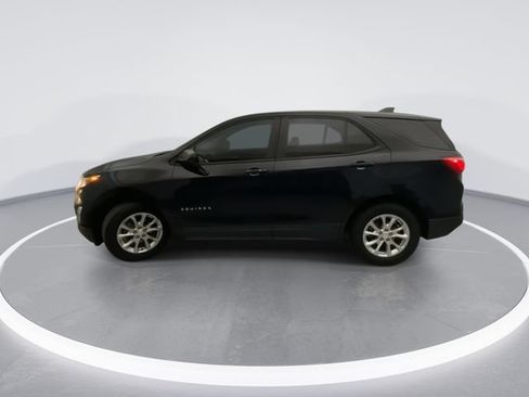 Used 2020 Chevrolet Equinox LS FWD image 3