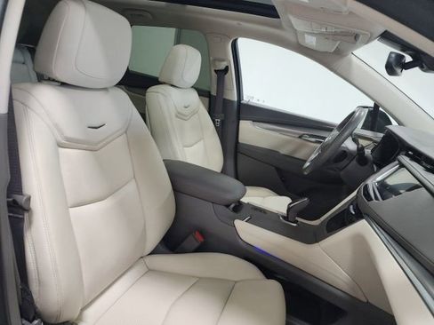 Used 2019 Cadillac XT5 Luxury AWD/4WD image 18