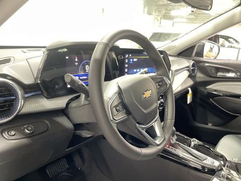 New 2026 Chevrolet Trax LT w/ Driver Confidence Package FWD image 14