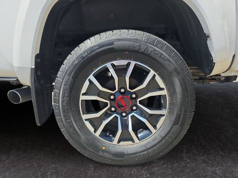 Used 2020 Toyota Tacoma TRD Sport AWD/4WD image 15