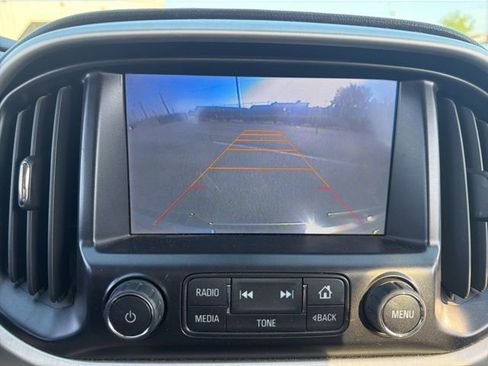 Used 2015 GMC Canyon SLE RWD image 22