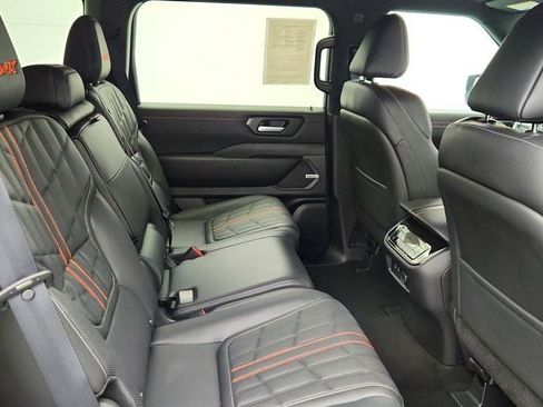 Used 2025 Nissan Armada PRO-4X w/ Pro-4X Premium Package image 24