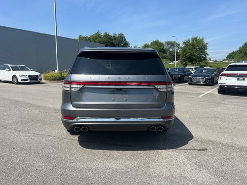 Used 2021 Lincoln Aviator Reserve RWD image 4