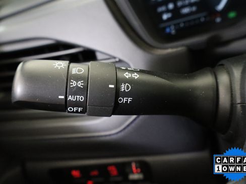 Used 2025 Subaru Forester Premium AWD/4WD image 30