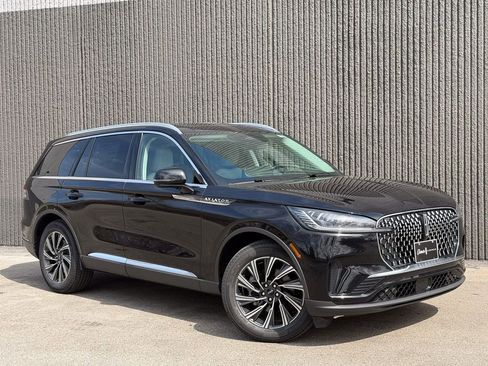 New 2026 Lincoln Aviator AWD image 8