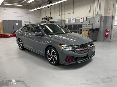 Used 2024 Volkswagen Jetta GLI Autobahn FWD image 5