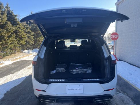 New 2025 Land Rover Range Rover Sport Dynamic SE image 30