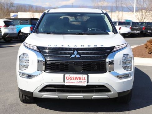 Used 2022 Mitsubishi Outlander SE image 7