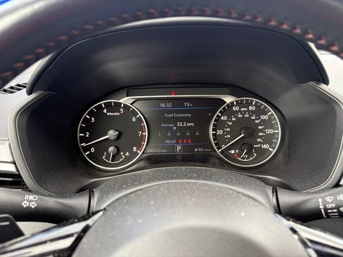 Used 2024 Nissan Altima 2.5 SR FWD image 18
