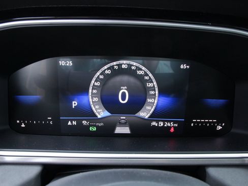 New 2026 Volkswagen Taos SE image 18