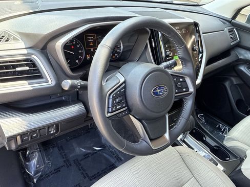 Used 2023 Subaru Ascent Premium w/ Convenience Package AWD/4WD image 16