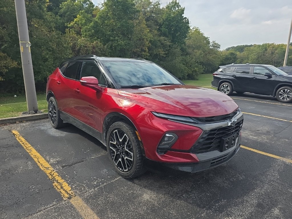 Used 2023 Chevrolet Blazer RS w/ Enhanced Convenience Package AWD/4WD image 3