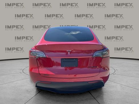 Used 2023 Tesla Model Y Long Range image 4