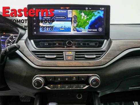 Used 2024 Nissan Altima 2.5 SV w/ SV Premium Package image 12