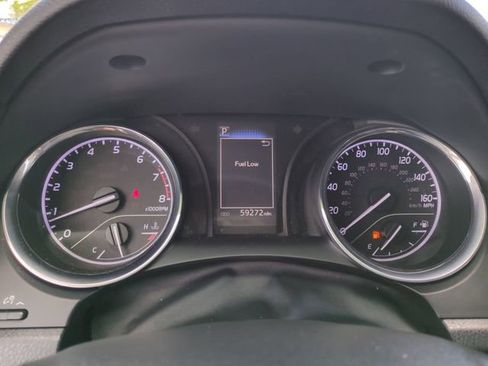 Used 2020 Toyota Camry SE image 30