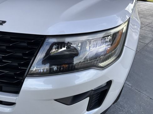 Used 2018 Ford Explorer Sport AWD/4WD image 5
