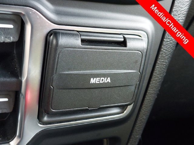 Used 2020 Jeep Wrangler Unlimited Sahara AWD/4WD image 19