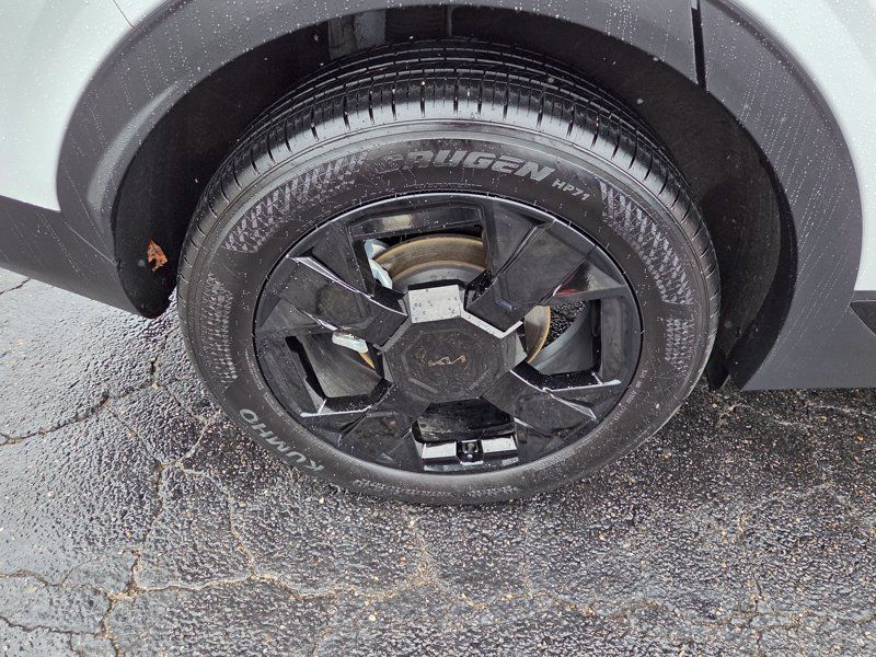 Certified 2026 Kia Sportage X-Line w/ X-Line Technology Package AWD/4WD image 9