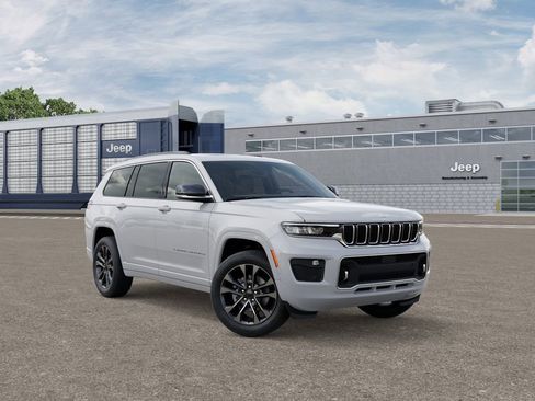 New 2025 Jeep Grand Cherokee L Overland image 5