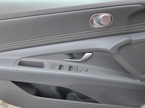 New 2026 Hyundai Elantra Sport FWD image 26