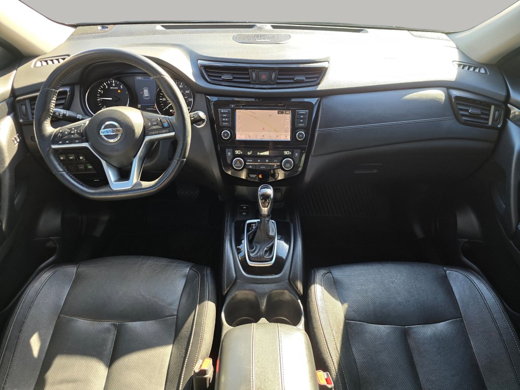 Used 2019 Nissan Rogue SL FWD image 2