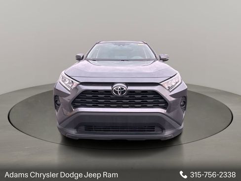 Used 2021 Toyota RAV4 XLE w/ Convenience Package image 8